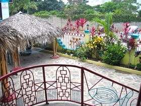 Nicki art surf hostel 1